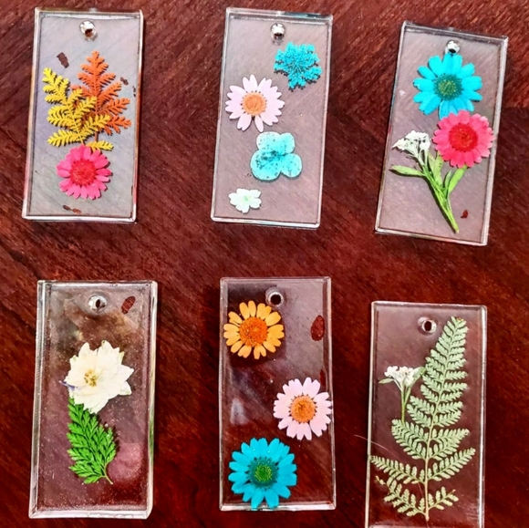 Sparkle by Melanie Other - Handmade Pressed Flower Resin Keychains/Pendants
